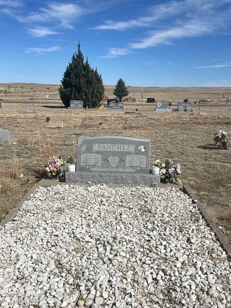 Gonzalo "Charlie" Sanchez's grave. Photo 1