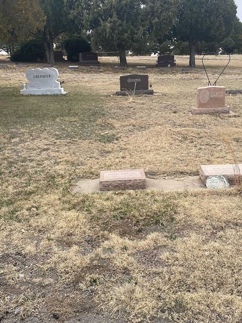 Shirley Lynn Tapp's grave. Photo 2