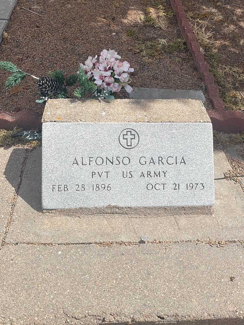 Alfonso Garcia's grave. Photo 3