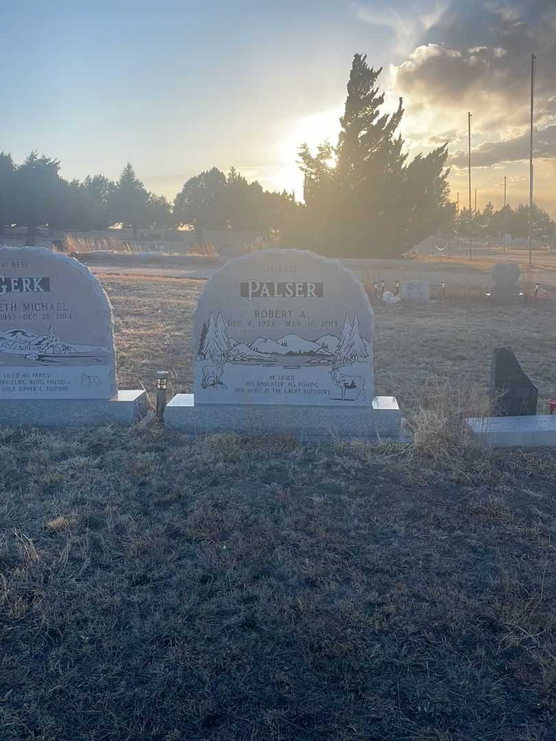 Robert A. Palser's grave. Photo 1