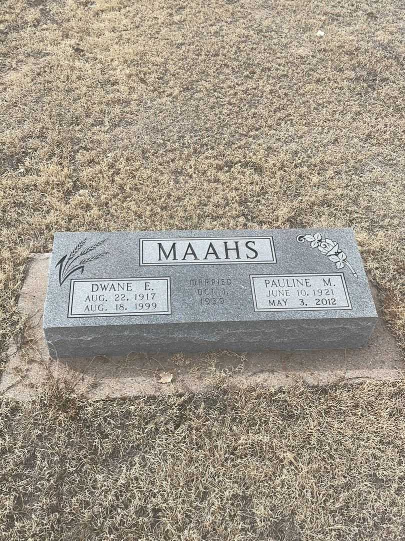 Pauline M. Maahs's grave. Photo 3
