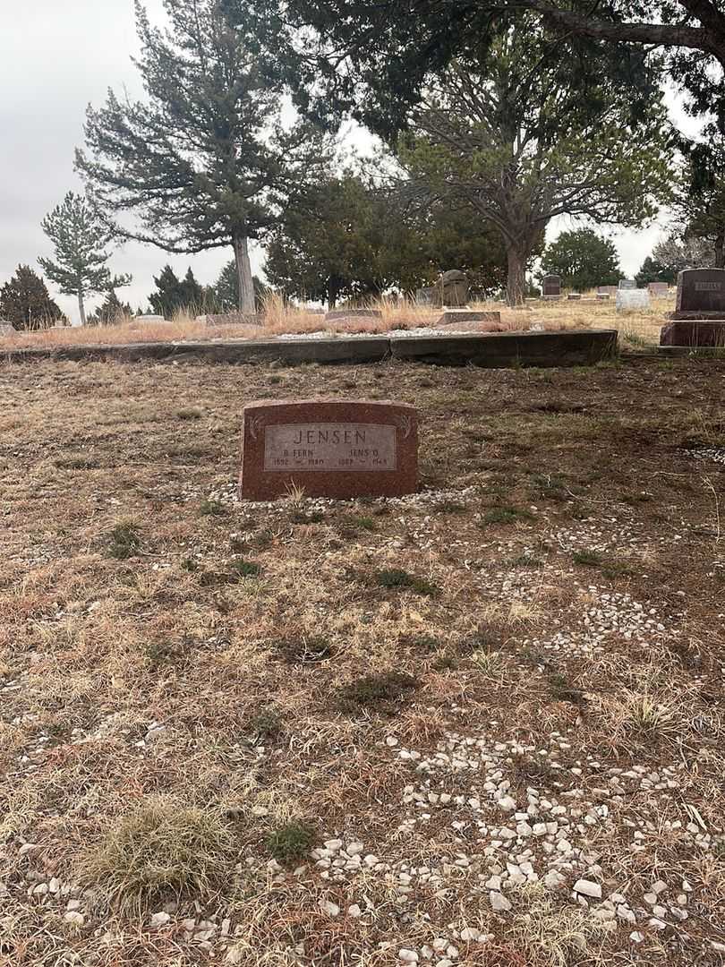 B. Fern Jensen's grave. Photo 1