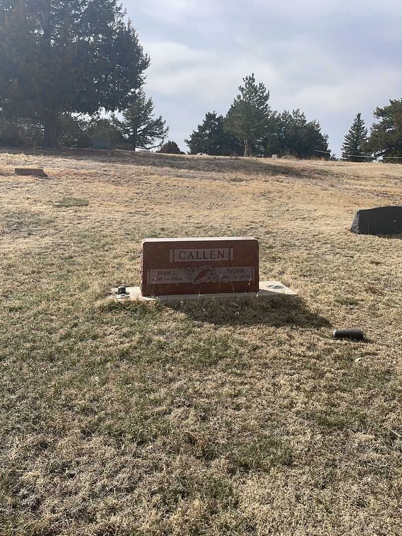 Sylvia Callen's grave. Photo 1
