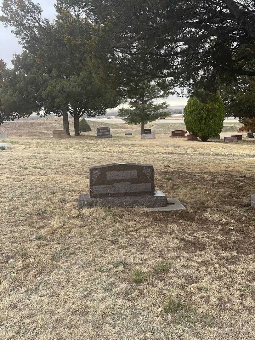 Rose V. Kindig's grave. Photo 1