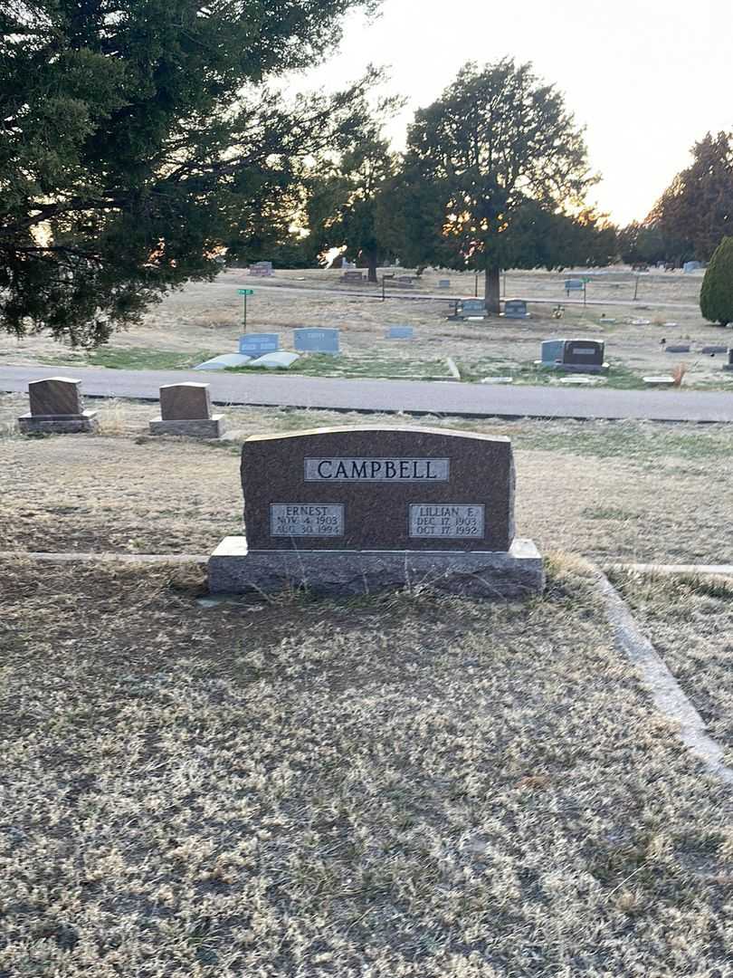 Ernest Campbell's grave. Photo 1