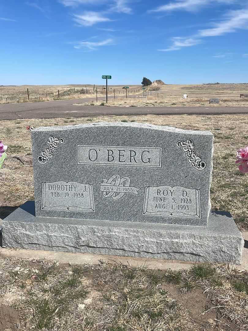 Roy D. O'Berg's grave. Photo 2