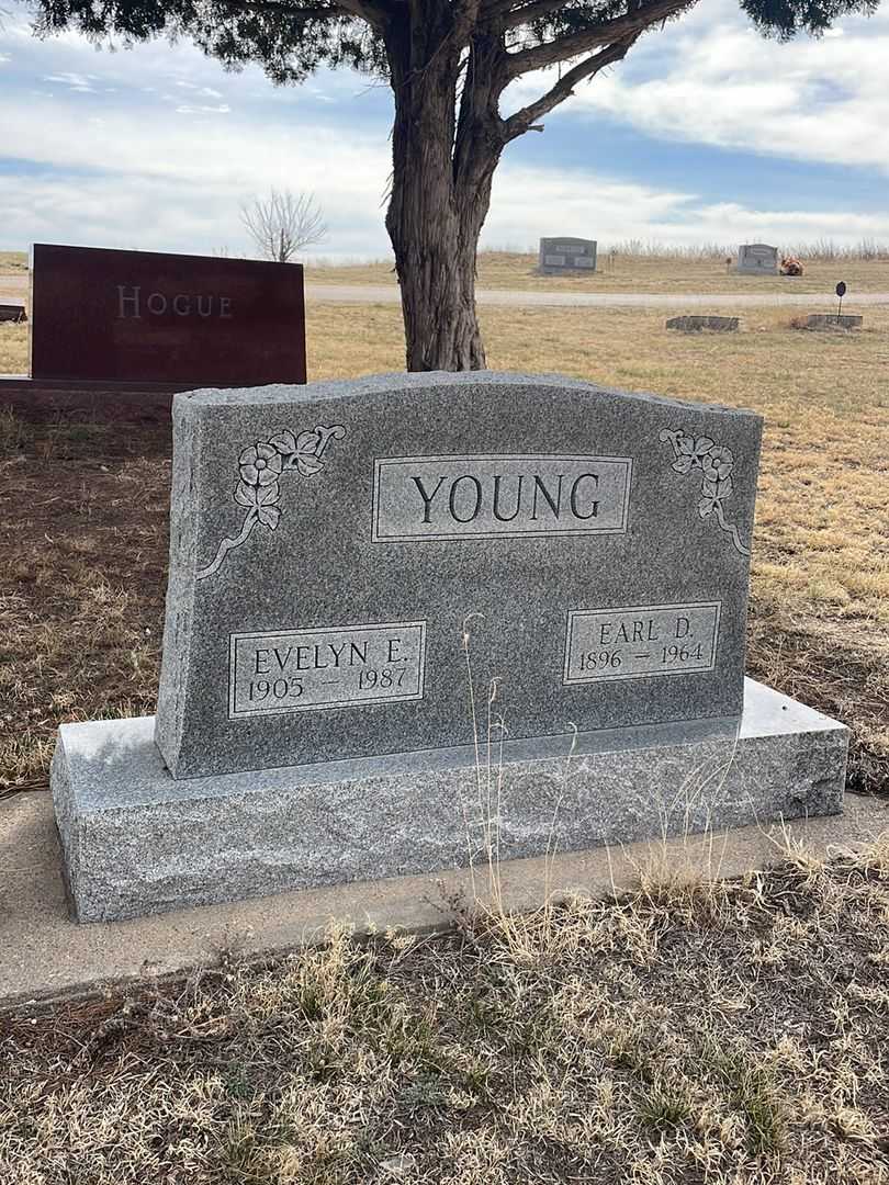 Earl D. Young's grave. Photo 2