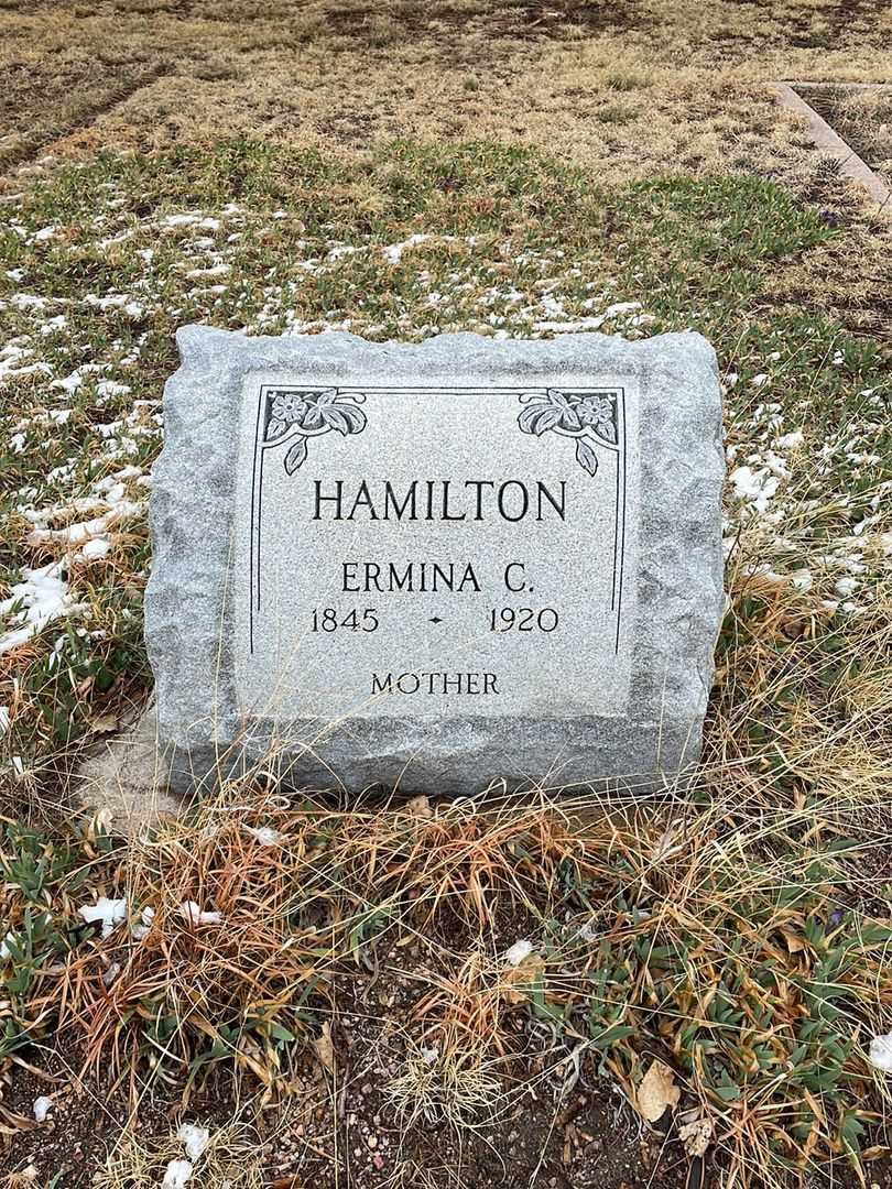 Ermina C. Hamilton's grave. Photo 2