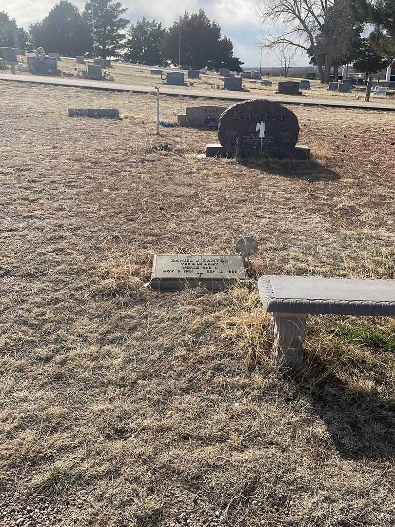 Daniel J. Kantor's grave. Photo 2