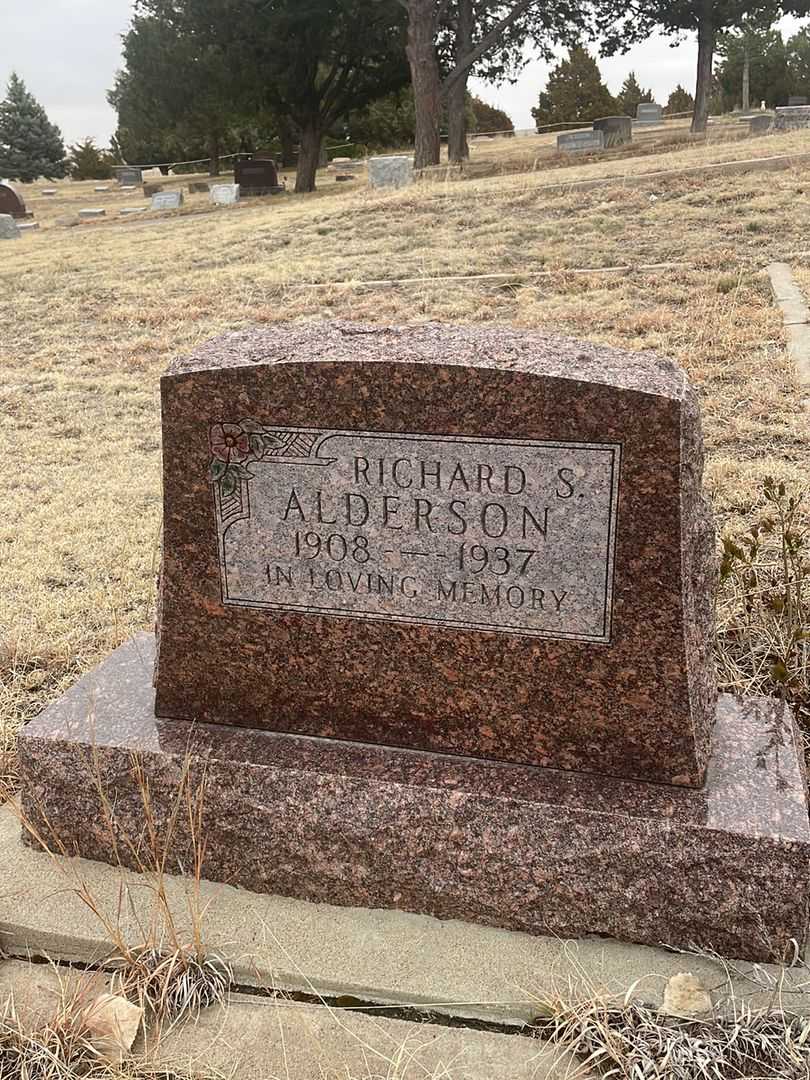 Richard S. Alderson's grave. Photo 2