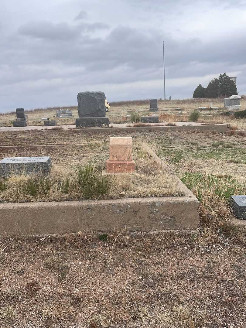 Willie Fischer's grave. Photo 1