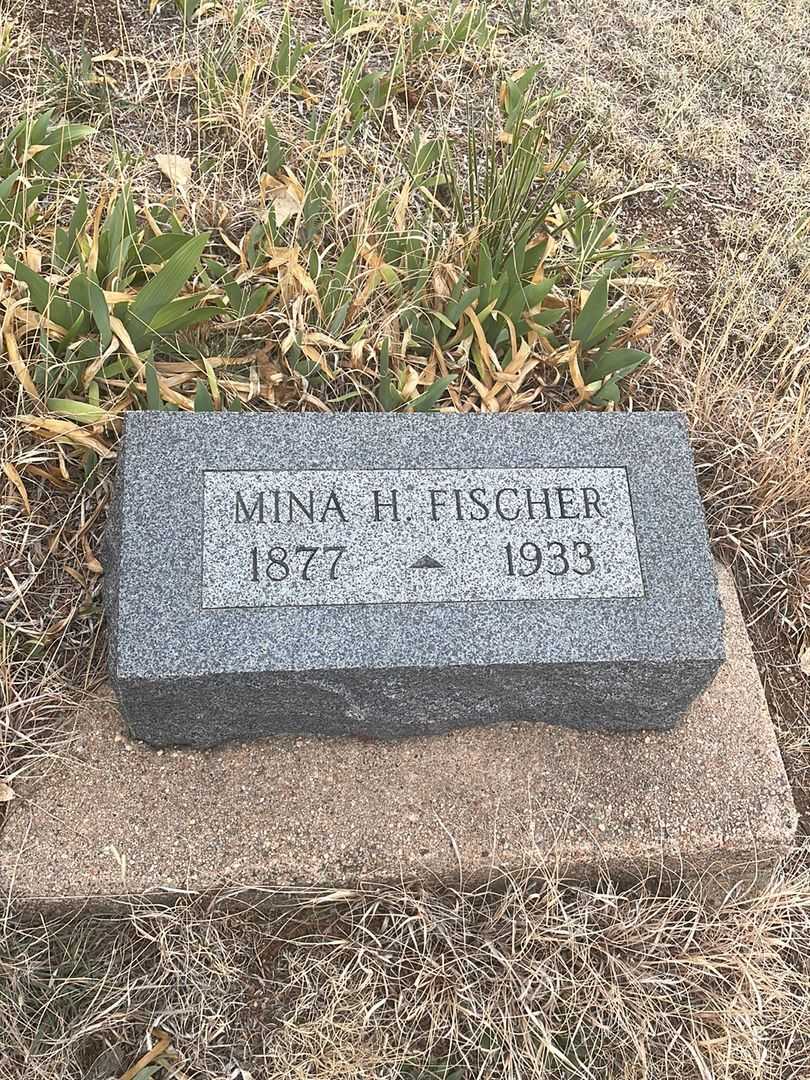 Mina H. Fischer's grave. Photo 2