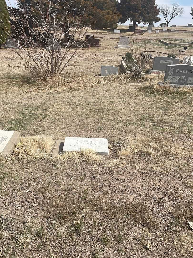 Victoria L. Magana's grave. Photo 1