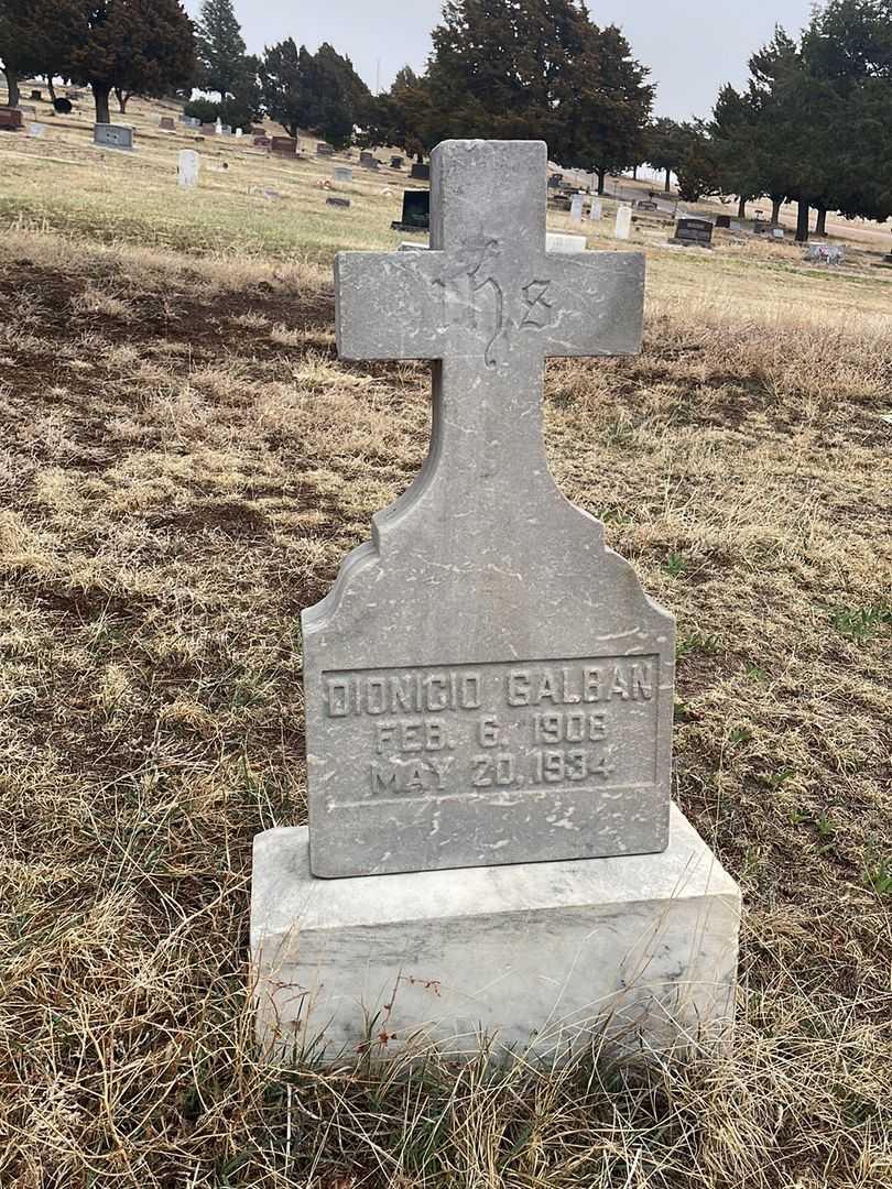 Dionicio Galban's grave. Photo 2