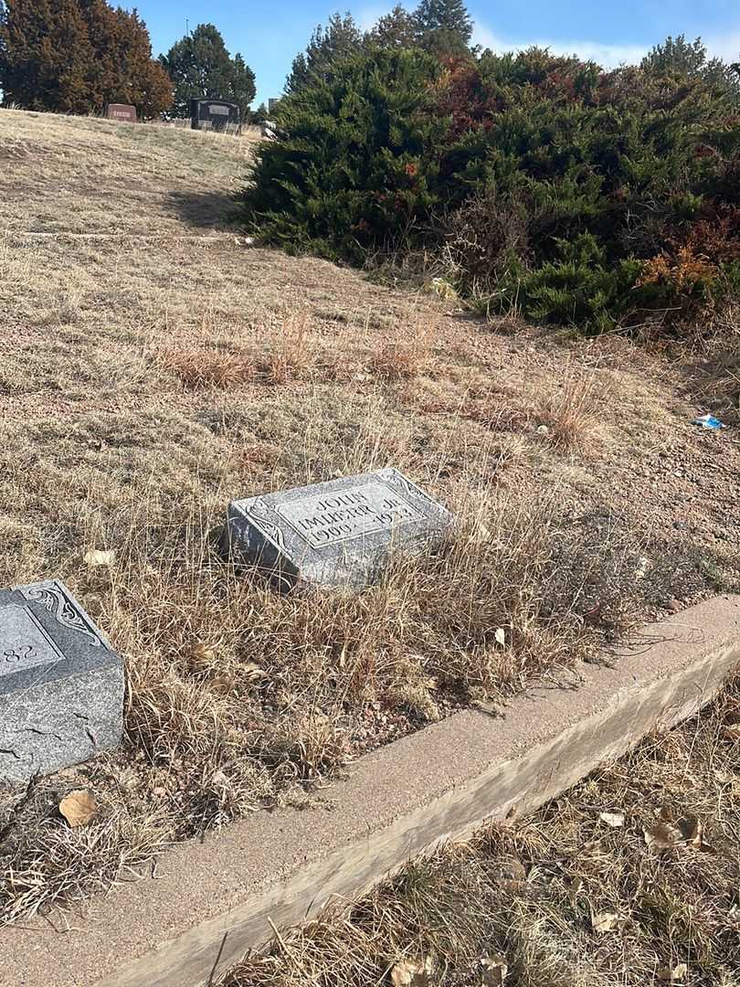 John Imherr Junior's grave. Photo 1