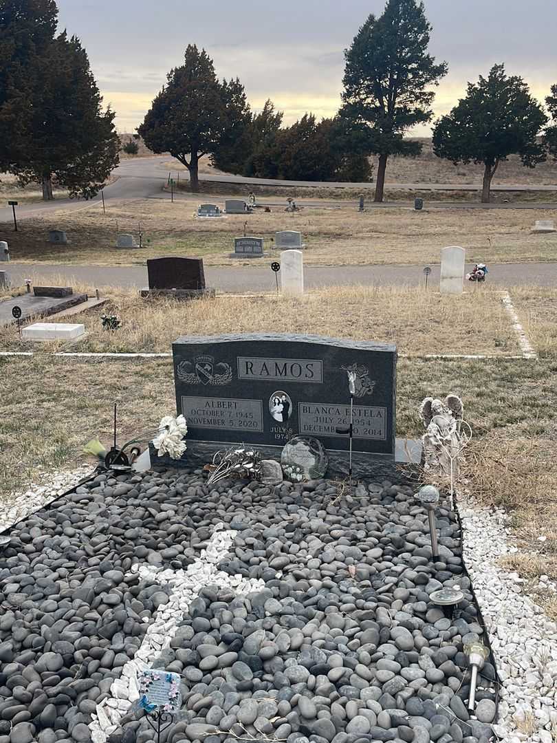 Blanca Estela Ramos's grave. Photo 1