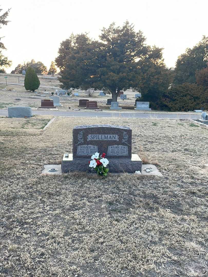 Wilma P. M. M. Spillman's grave. Photo 1