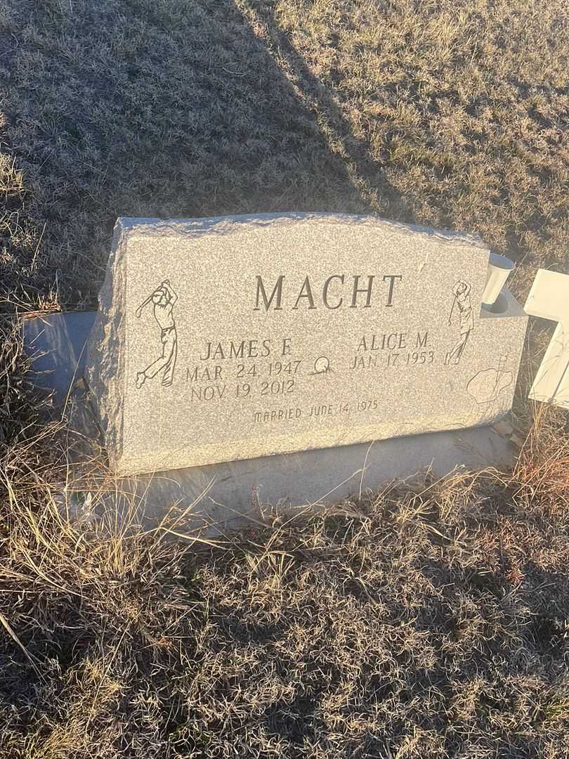 James F. Macht's grave. Photo 2