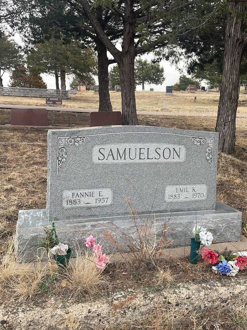 Fannie E. Samuelson's grave. Photo 2
