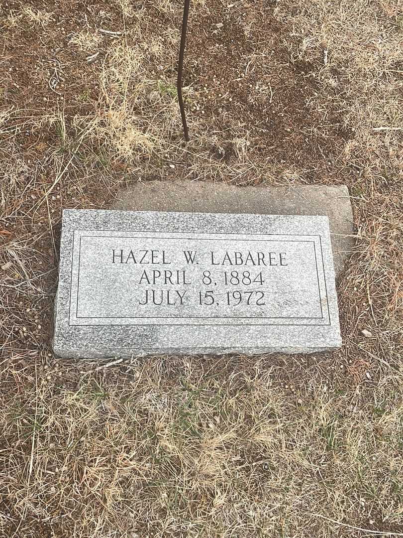 Hazel W. Labaree's grave. Photo 3