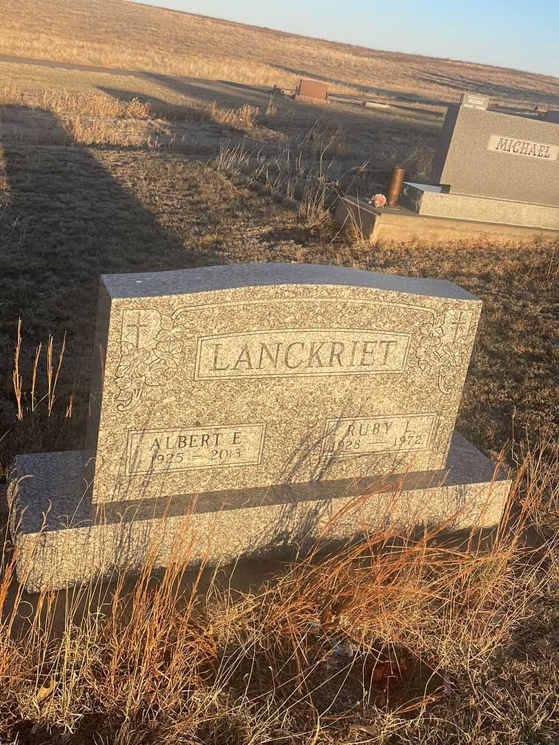 Albert E. Lanckriet's grave. Photo 2