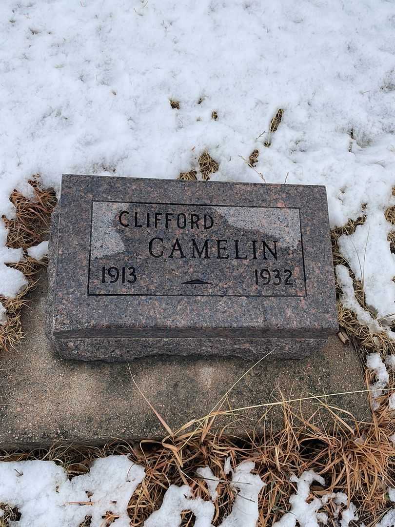 Clifford Camelin's grave. Photo 2