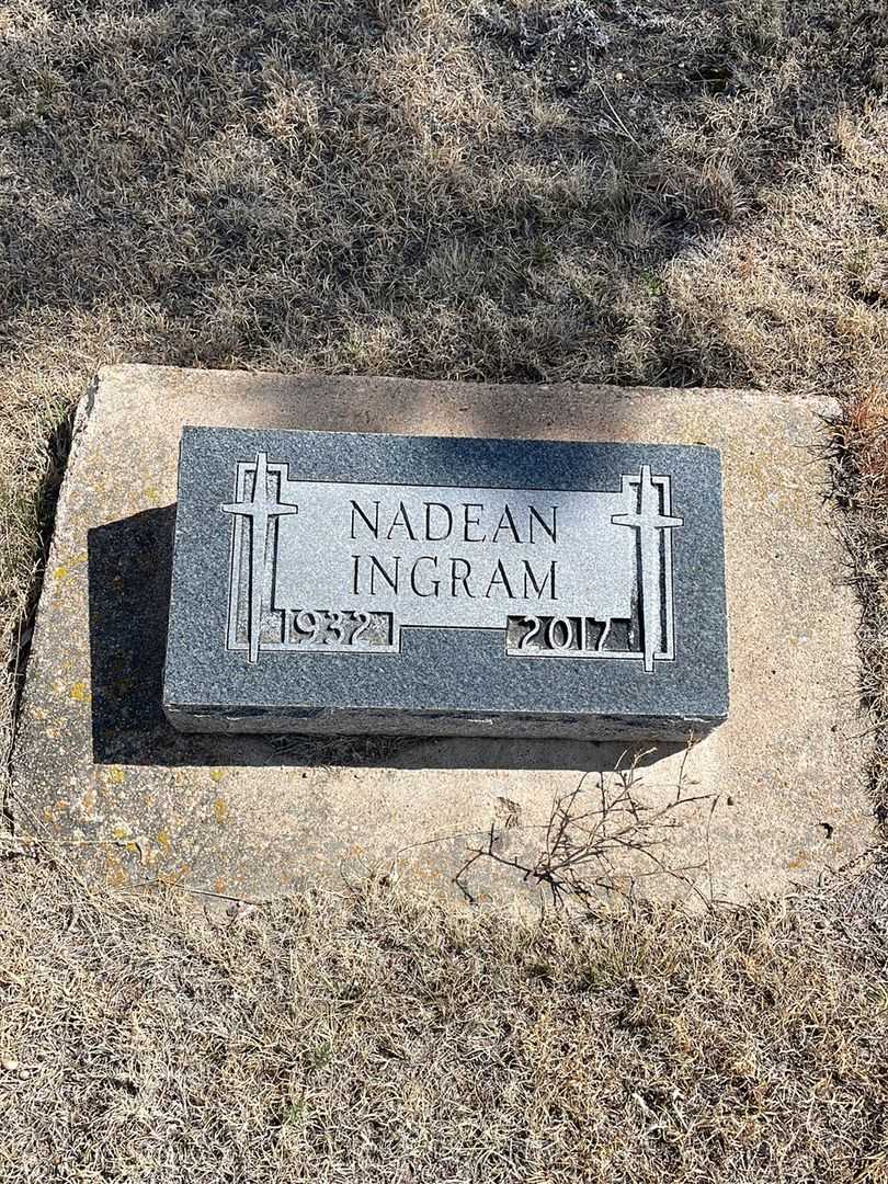 NaDean Ingram's grave. Photo 3