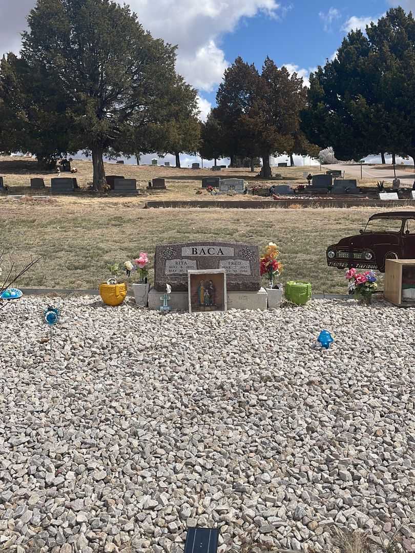 Fred Baca's grave. Photo 1