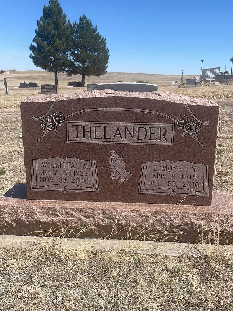 LeMoyn N. Thelander's grave. Photo 2