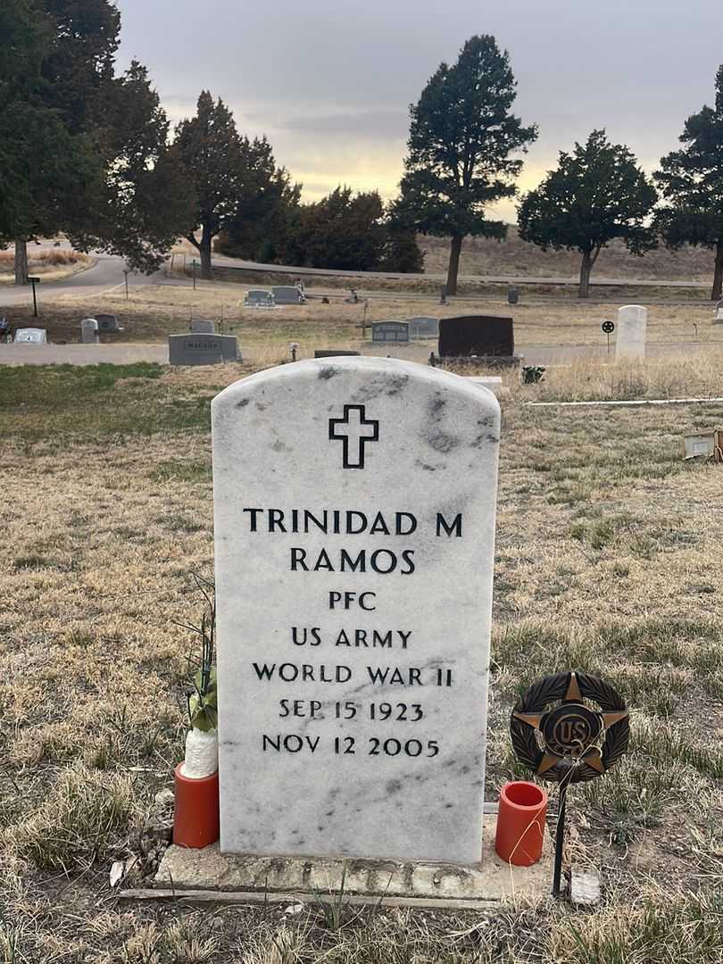 Trinidad M. Ramos's grave. Photo 2