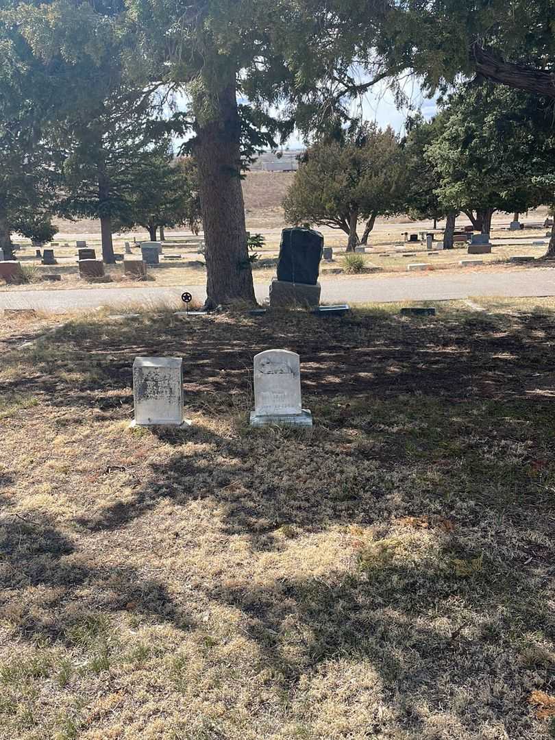 A. Von Rothberg Junior's grave. Photo 1