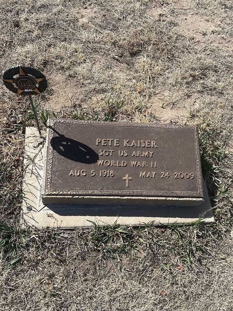 Pete Kaiser's grave. Photo 3