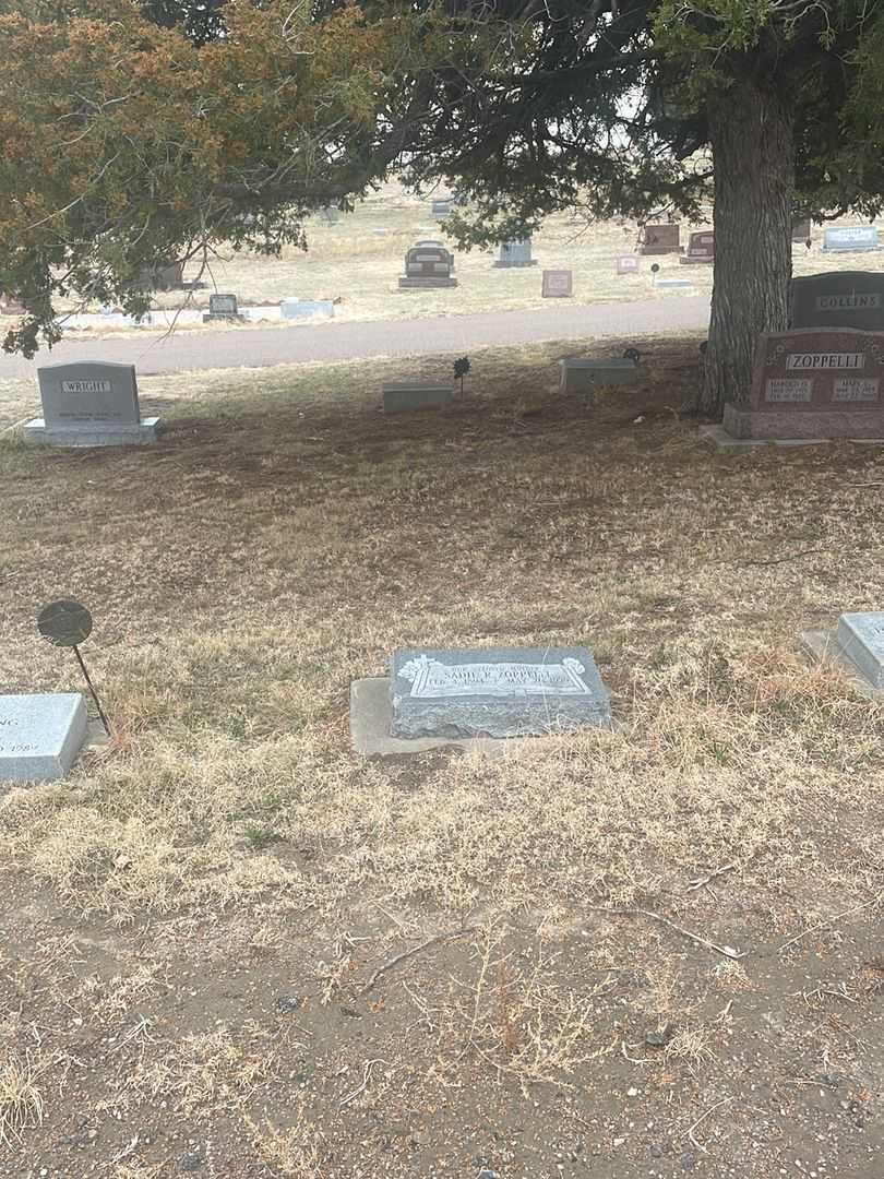 Sadie R. Zoppelli's grave. Photo 1
