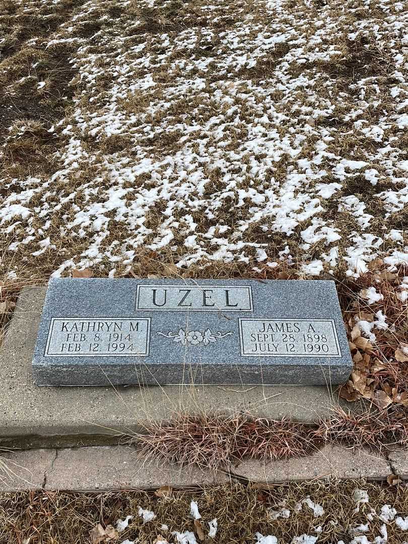 James A. Uzel's grave. Photo 2