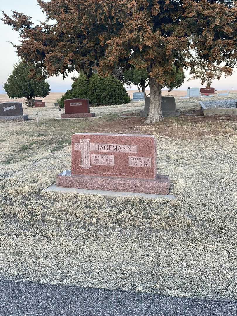 George W. Hagemann's grave. Photo 1