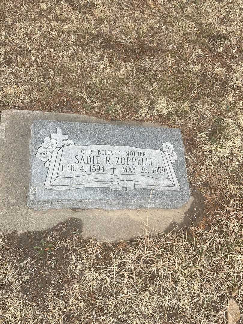Sadie R. Zoppelli's grave. Photo 2